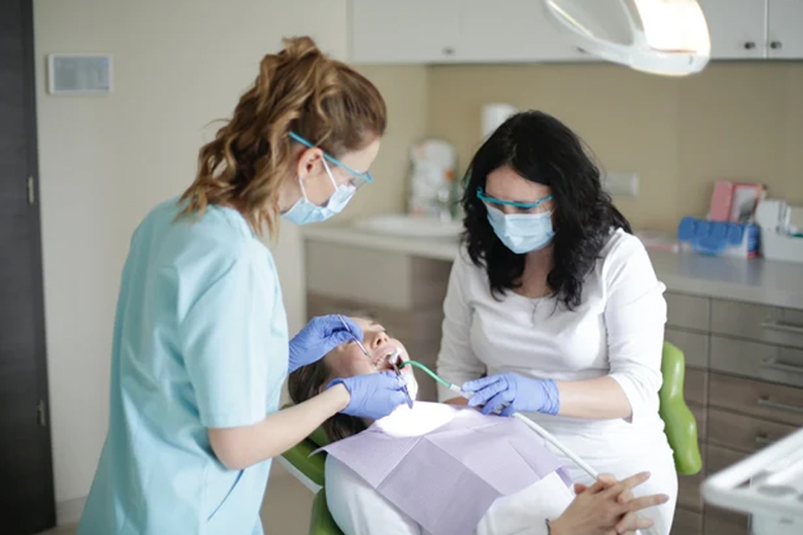 Disposable Dental Bibs