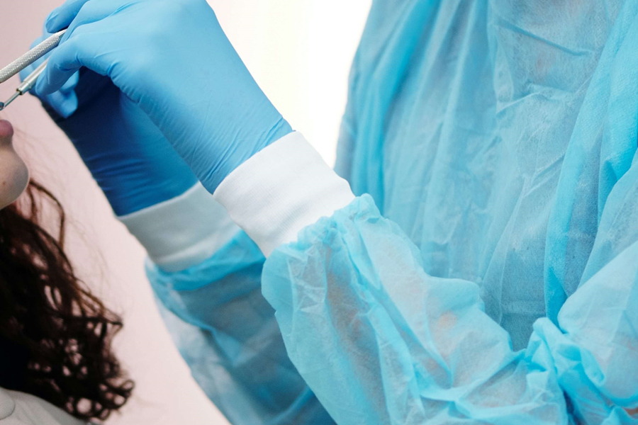 Disposable Isolation Gowns